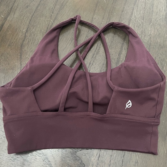 Ptula - The Cecilie Sport Bra - Picture 2 of 4